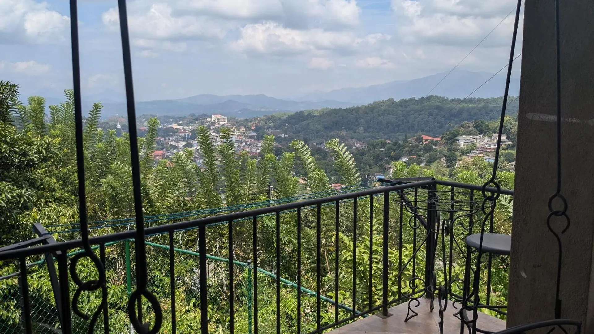 קנדי Namadi Heights Bungalow 0*,