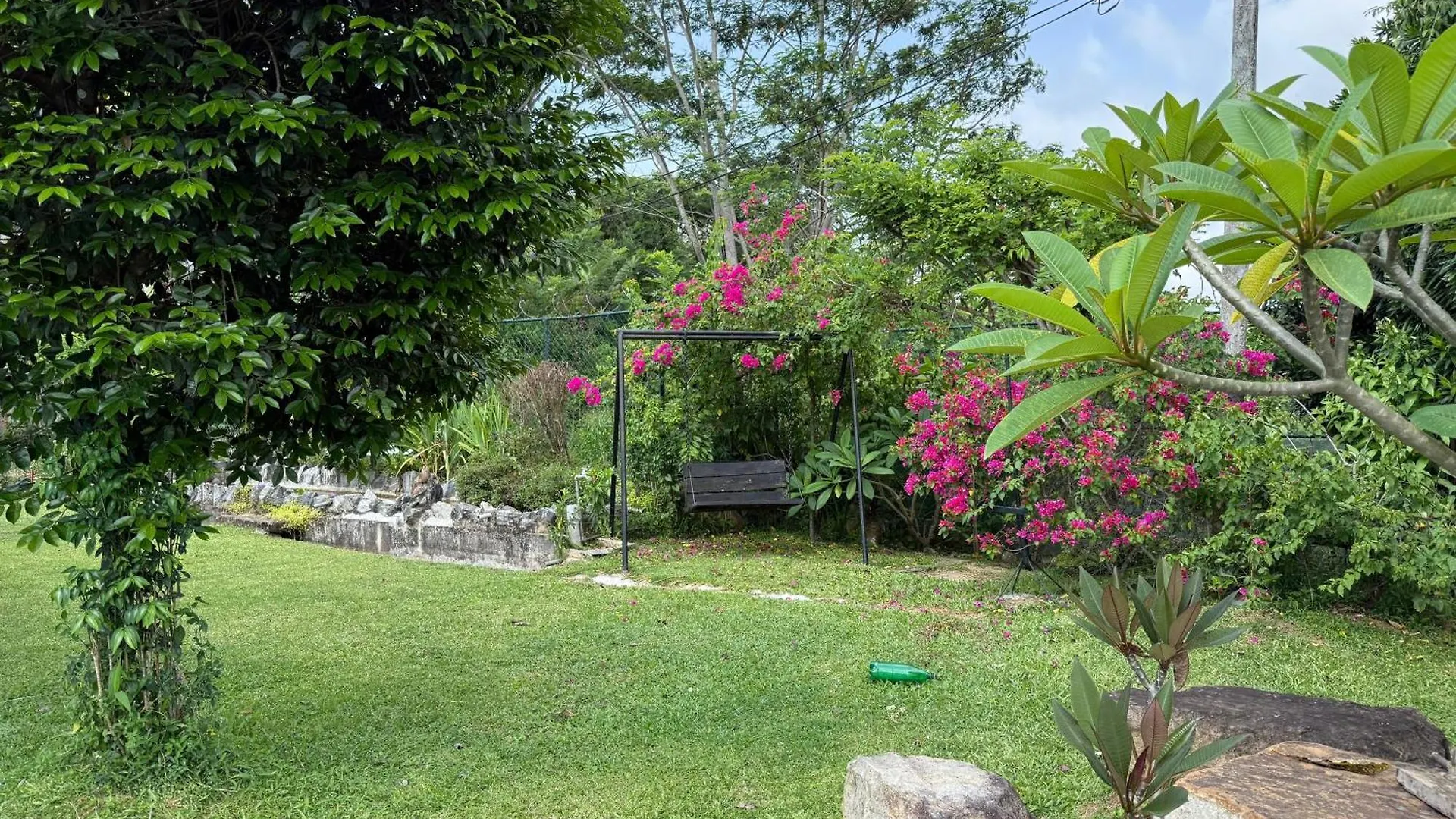 קנדי Namadi Heights Bungalow סרי לנקה